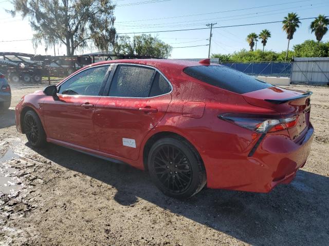 4T1T11AK6PU089507 - 2023 TOYOTA CAMRY SE NIGHT SHADE RED photo 2