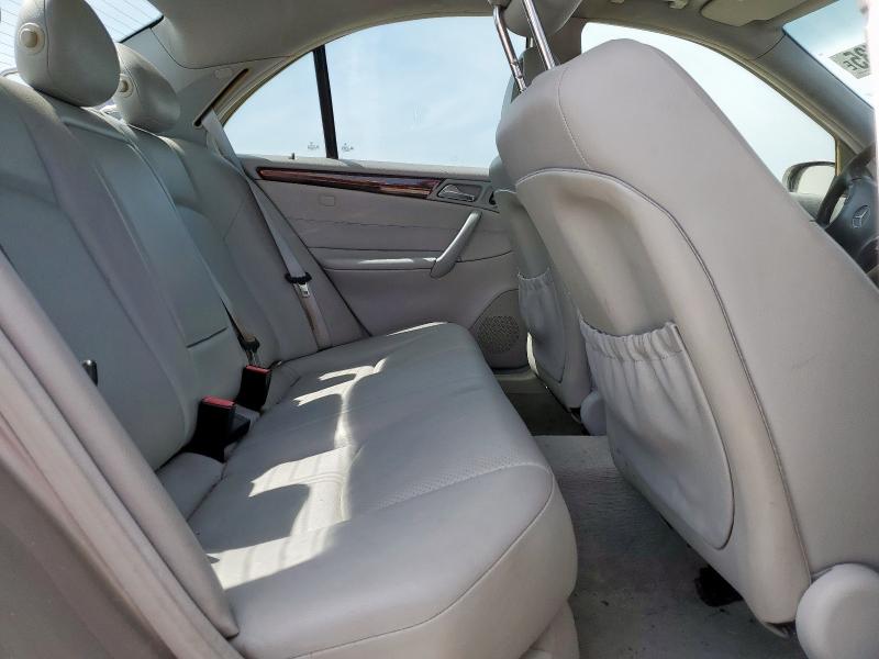 WDBRF61J34E017396 - 2004 MERCEDES-BENZ C 240 SILVER photo 10