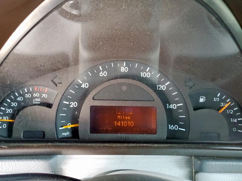 WDBRF61J34E017396 - 2004 MERCEDES-BENZ C 240 SILVER photo 9