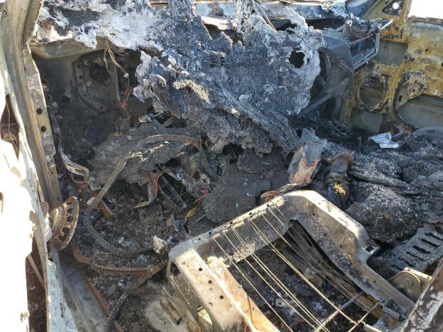 1GCEC14V53Z222221 - 2003 CHEVROLET SILVERADO C1500 WHITE photo 8