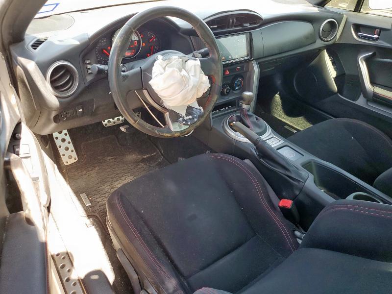 JF1ZNAA18D2712102 - 2013 TOYOTA SCION FR-S თეთრი ფოტო 8