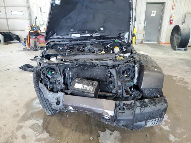 1C4BJWEG3JL802444 - 2018 JEEP WRANGLER U SAHARA CHARCOAL photo 5