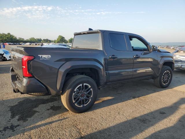 3TMLB5JN3SM099086 - 2025 TOYOTA TACOMA DOUBLE CAB GRAY photo 3