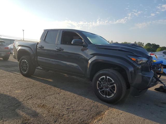 3TMLB5JN3SM099086 - 2025 TOYOTA TACOMA DOUBLE CAB GRAY photo 4