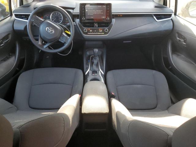 5YFEPMAE8NP272747 - 2022 TOYOTA COROLLA LE SILVER photo 8