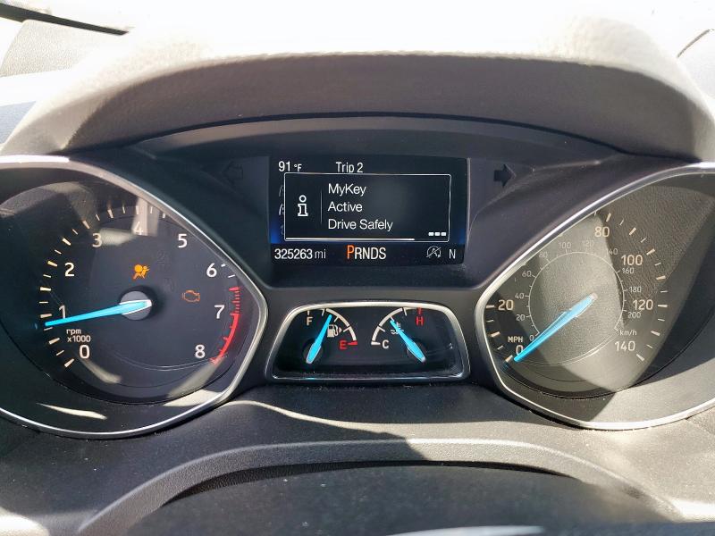 1FMCU9GD5HUB08709 - 2017 FORD ESCAPE SE GRAY photo 9