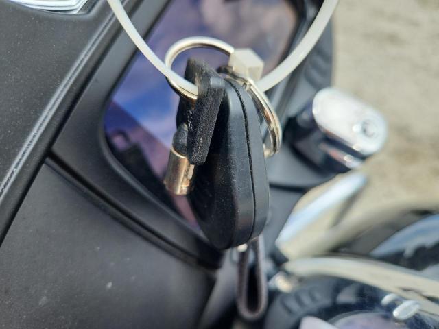 1HD1KBC1XPB679058 - 2023 HARLEY-DAVIDSON FLHX BLACK photo 8