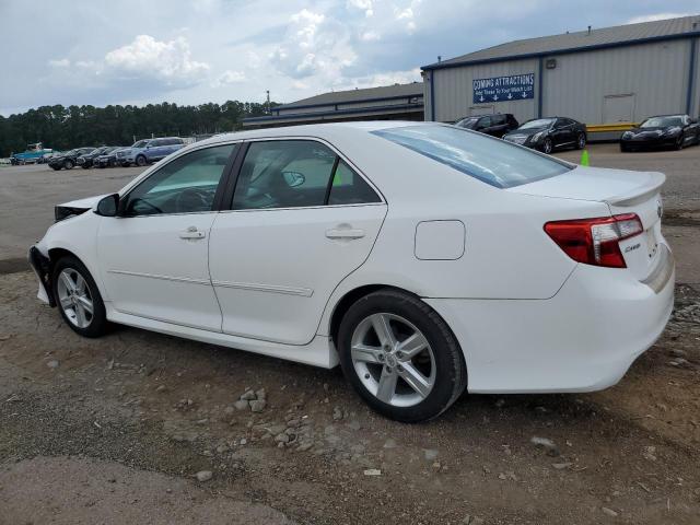 4T1BF1FK7DU658026 - 2013 TOYOTA CAMRY L WHITE photo 2