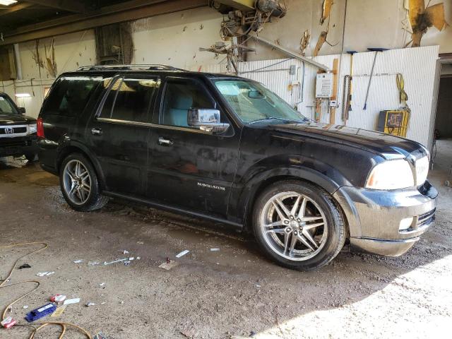 5LMFU27535LJ14018 - 2005 LINCOLN NAVIGATOR შავი ფოტო 4