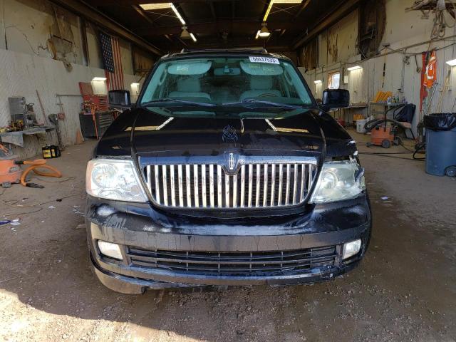 5LMFU27535LJ14018 - 2005 LINCOLN NAVIGATOR შავი ფოტო 5