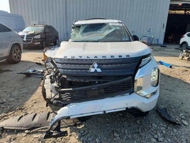 JA4J3VA83RZ071547 - 2024 MITSUBISHI OUTLANDER SE WHITE photo 5