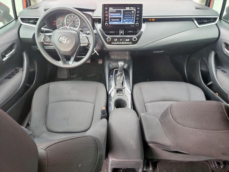 5YFEPMAE5MP255001 - 2021 TOYOTA COROLLA LE Rot Foto 8