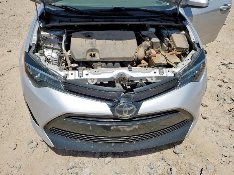 2T1BURHEXJC087947 - 2018 TOYOTA COROLLA L 银色 照片 11