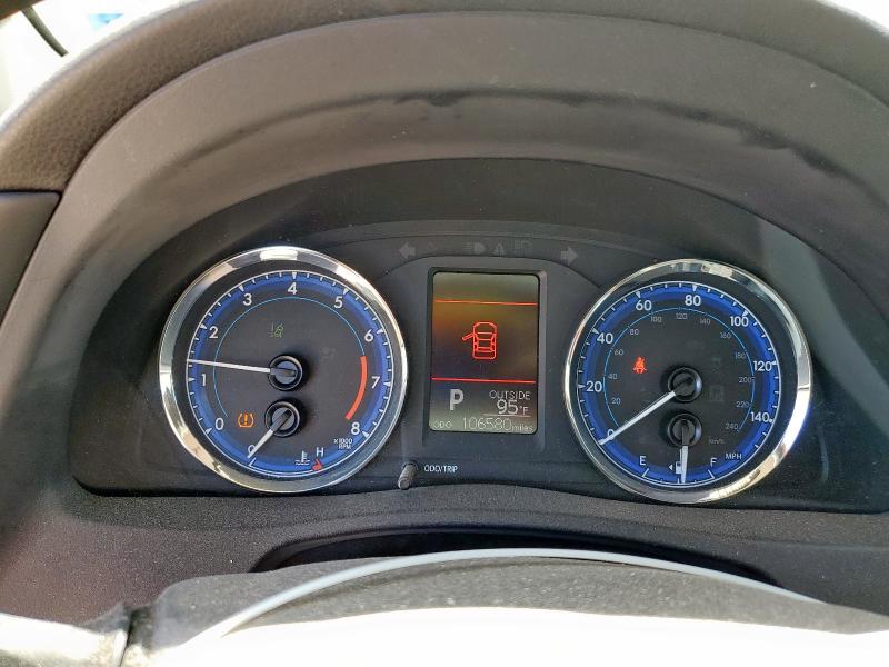 2T1BURHEXJC087947 - 2018 TOYOTA COROLLA L 银色 照片 9