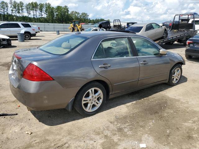 1HGCM56747A074904 - 2007 HONDA ACCORD EX GRAY photo 3