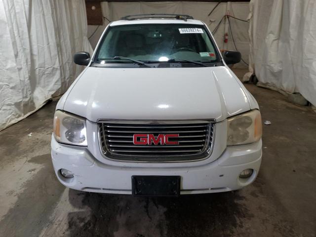 1GKDT13S762133805 - 2006 GMC ENVOY WHITE photo 5