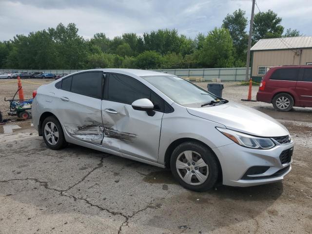 1G1BC5SM1J7222562 - 2018 CHEVROLET CRUZE LS ვერცხლისფერი ფოტო 4