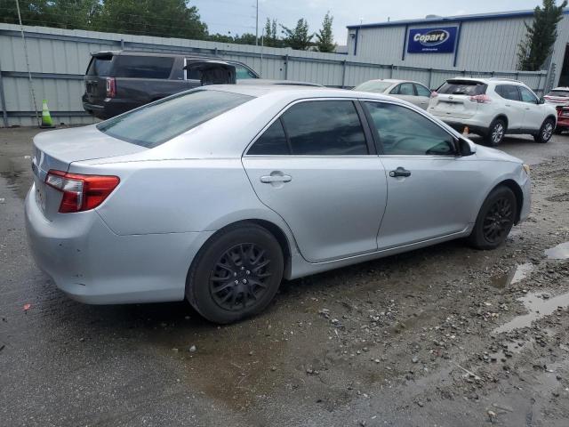 4T1BF1FK6CU578232 - 2012 TOYOTA CAMRY BASE SILVER photo 3