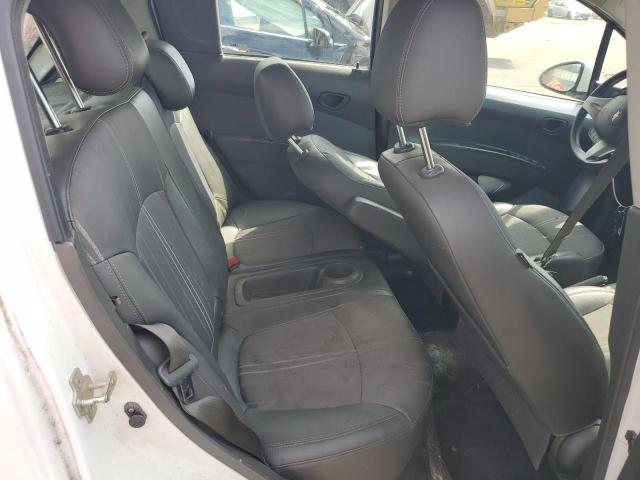 KL8CD6S9XFC746875 - 2015 CHEVROLET SPARK 1LT WHITE photo 10