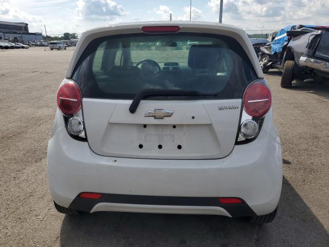 KL8CD6S9XFC746875 - 2015 CHEVROLET SPARK 1LT WHITE photo 6