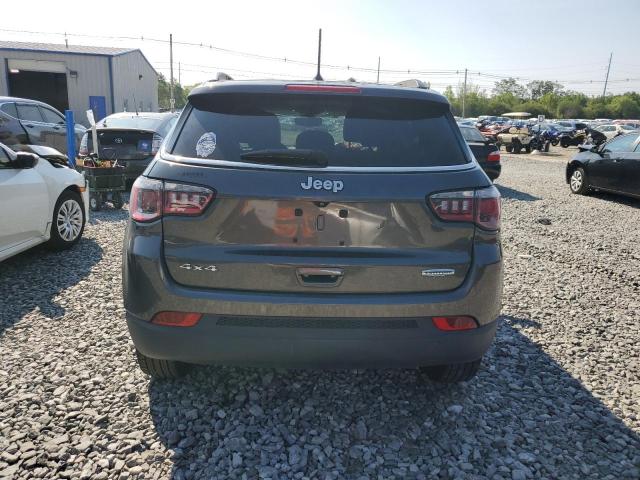 3C4NJDBB6JT153222 - 2018 JEEP COMPASS LATITUDE Մոխրագույն լուսանկար 6