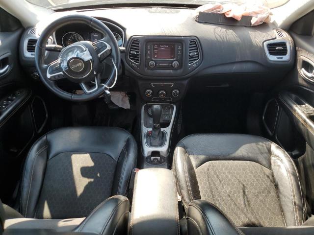 3C4NJDBB6JT153222 - 2018 JEEP COMPASS LATITUDE Մոխրագույն լուսանկար 8