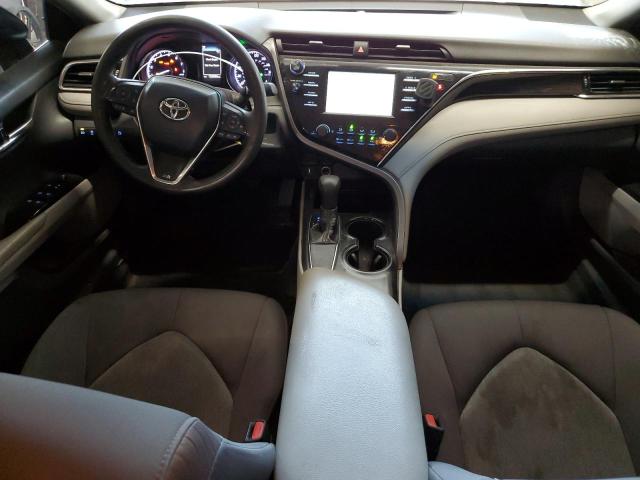 4T1B11HKXJU650199 - 2018 TOYOTA CAMRY L GRAY photo 8