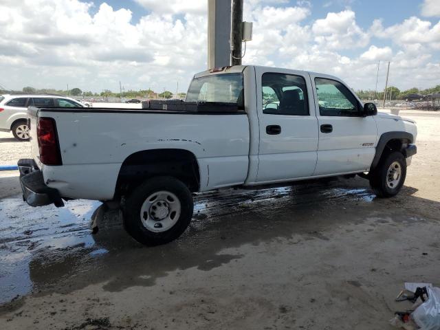 1GCHC23U36F259950 - 2006 CHEVROLET SILVERADO C2500 HEAVY DUTY WHITE photo 3