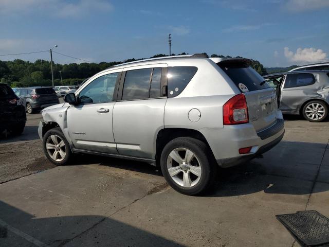 1J4NF1FB6BD231851 - 2011 JEEP COMPASS SPORT 银色 照片 2