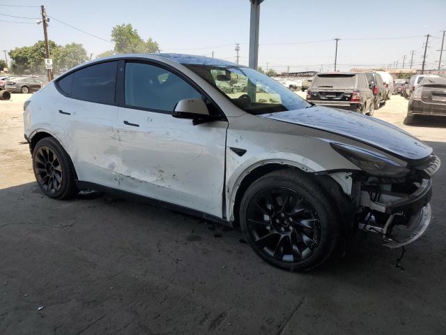 5YJYGDEE8MF074719 - 2021 TESLA MODEL Y 白色 照片 4