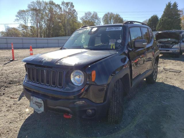 ZACCJBCT2GPE12467 - 2016 JEEP RENEGADE TRAILHAWK BLACK photo 2