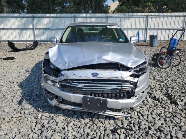 3FA6P0HD4JR164436 - 2018 FORD FUSION SE 银色 照片 5