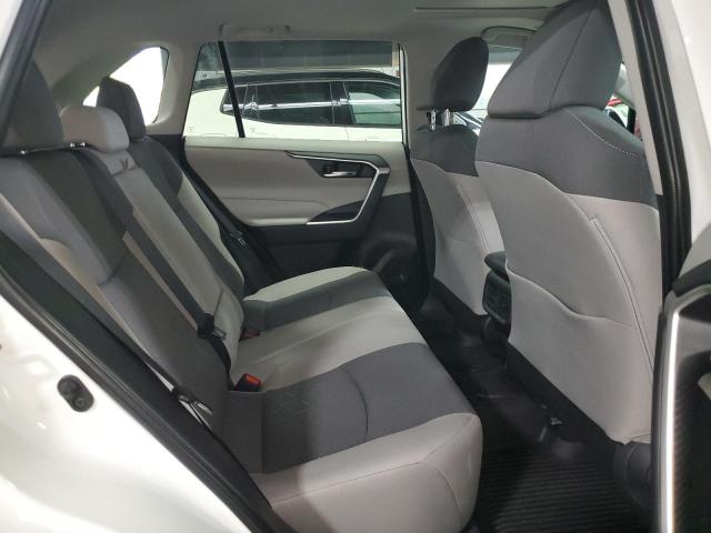 2T3P1RFV8RW463774 - 2024 TOYOTA RAV4 XLE თეთრი ფოტო 11