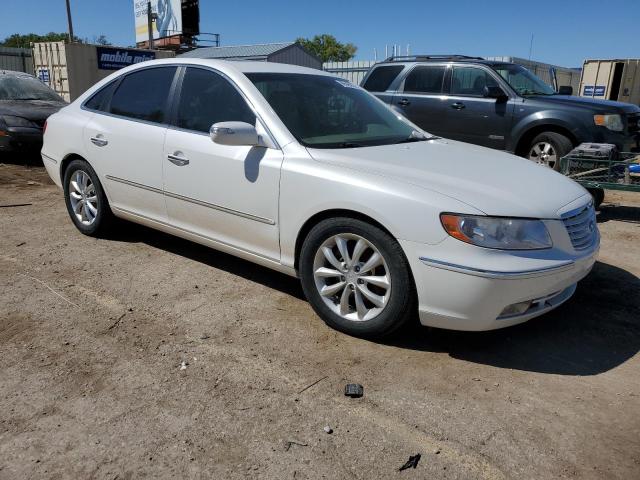 KMHFC46F17A200177 - 2007 HYUNDAI AZERA SE WHITE photo 4