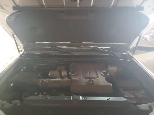 JTEBU5JR2K5655494 - 2019 TOYOTA 4RUNNER SR5/SR5 PREMIUM Srebrny zdjęcie 12