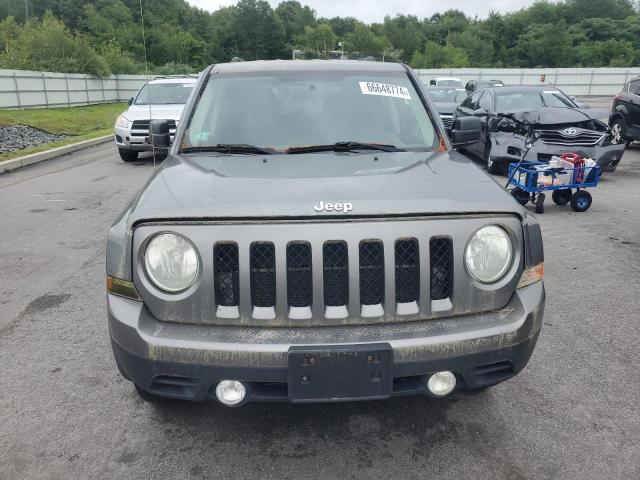 1C4NJRBB9CD600020 - 2012 JEEP PATRIOT SPORT GRAY photo 5