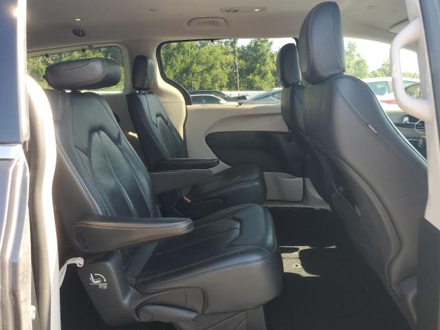 2C4RC1BG1LR133648 - 2020 CHRYSLER PACIFICA TOURING L GRAY photo 11