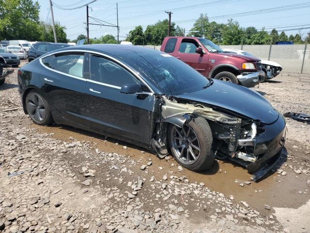 5YJ3E1EA2JF156341 - 2018 TESLA MODEL 3 BLACK photo 4