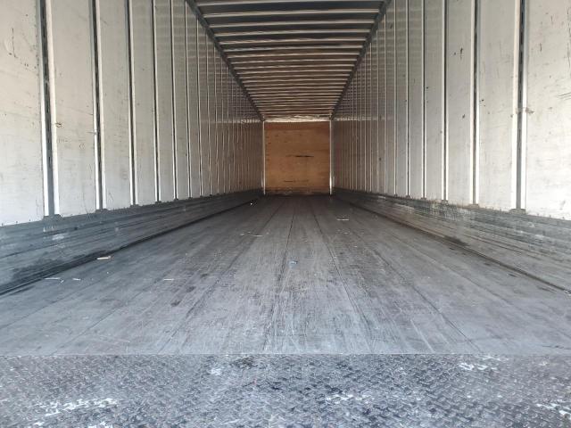 1UYVS2531DG603388 - 2013 UTILITY VS2DX WHITE photo 5