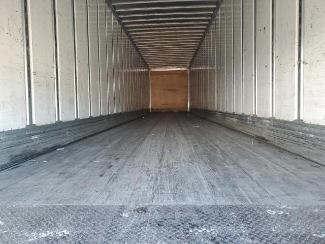 1UYVS2531DG603388 - 2013 UTILITY VS2DX WHITE photo 6