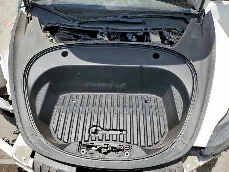 5YJ3E1EB0NF210136 - 2022 TESLA MODEL 3 白色 照片 11