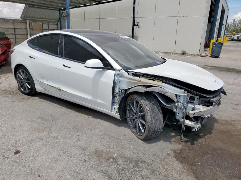 5YJ3E1EB0NF210136 - 2022 TESLA MODEL 3 白色 照片 4