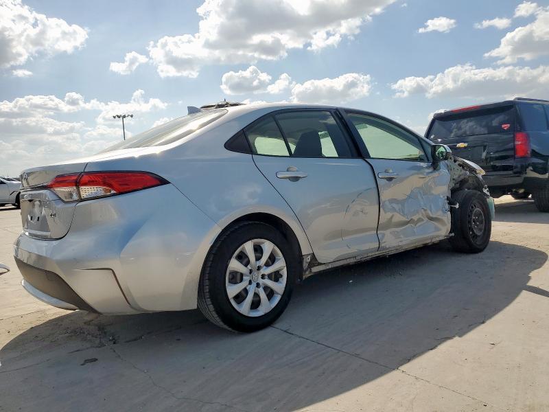 JTDEPRAE4LJ070387 - 2020 TOYOTA COROLLA LE ვერცხლისფერი ფოტო 3