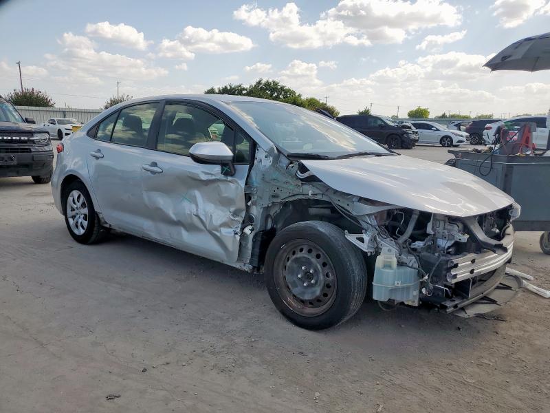 JTDEPRAE4LJ070387 - 2020 TOYOTA COROLLA LE ვერცხლისფერი ფოტო 4