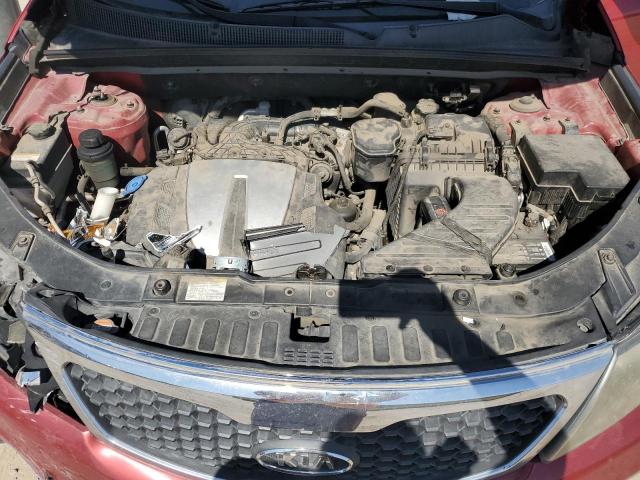 5XYKU4A28BG015962 - 2011 KIA SORENTO EX RED photo 12