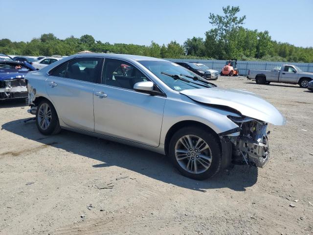 4T1BF1FK5FU970154 - 2015 TOYOTA CAMRY LE GRAY photo 4