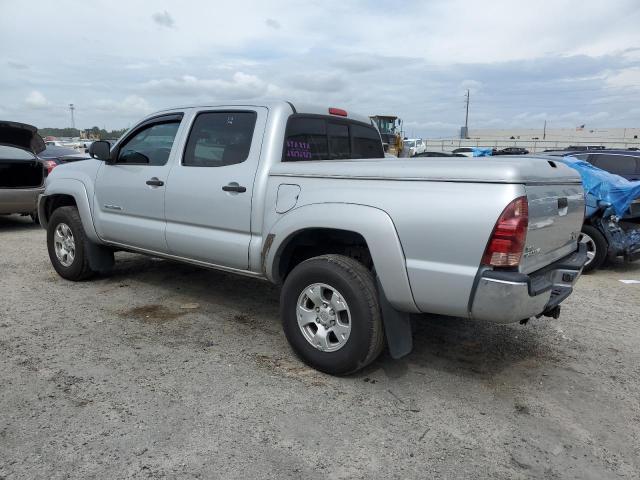 3TMJU62N07M030627 - 2007 TOYOTA TACOMA DOUBLE CAB PRERUNNER SILVER photo 2