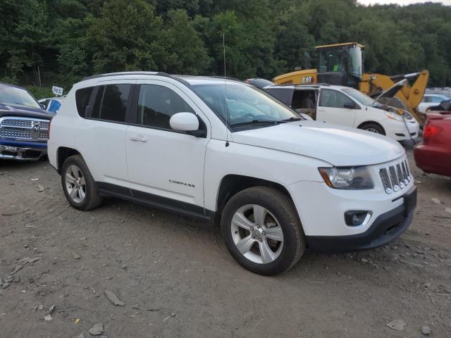 1C4NJDEBXFD162692 - 2015 JEEP COMPASS LATITUDE WHITE photo 4