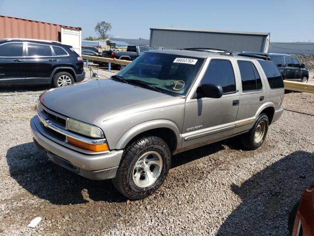 1GNCS13WX2K201402 - 2002 CHEVROLET BLAZER TAN photo 1