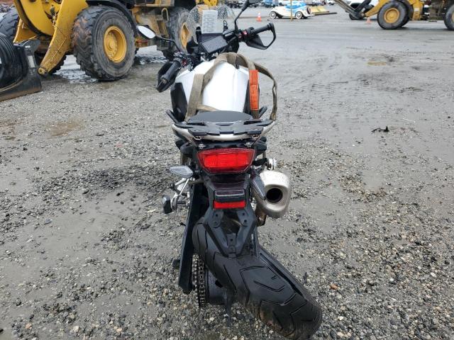 WB10K5302R6K26051 - 2024 BMW F800 GS WHITE photo 4